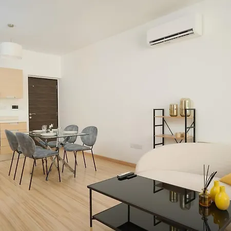 Executive Penthouse With Balcony In * Nicosie